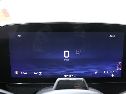 Used 2025 Chevrolet Traverse RS AWD/4WD image 46