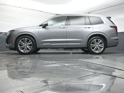 Used 2024 Cadillac XT6 Premium Luxury image 41