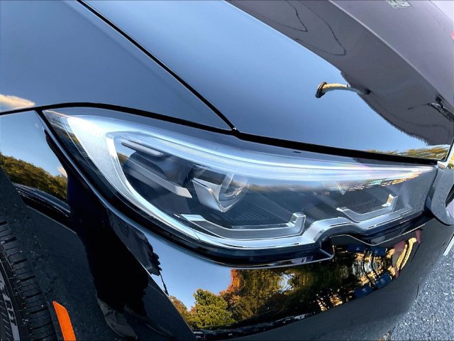 Used 2021 BMW 330i xDrive Sedan w/ Convenience Package AWD/4WD image 10