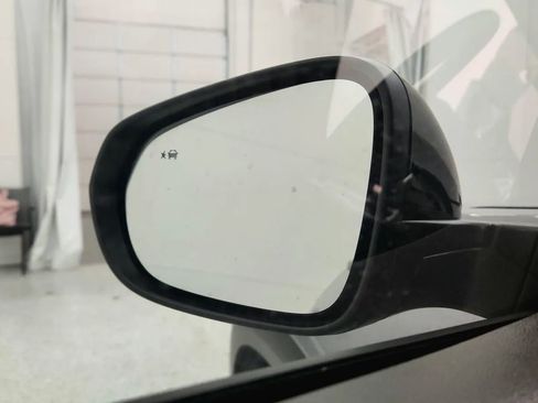 Used 2025 Chevrolet Trax ACTIV w/ Driver Confidence Package image 24