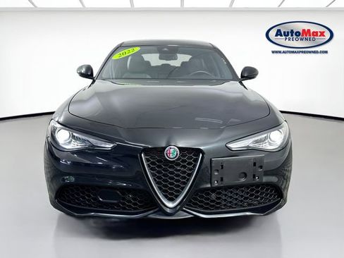 Used 2022 Alfa Romeo Giulia Ti image 7