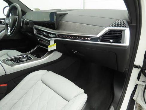 Used 2026 BMW X5 xDrive40i w/ Climate Comfort Package AWD/4WD image 19
