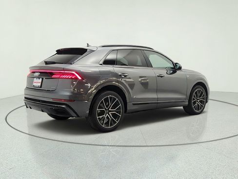 Used 2020 Audi Q8 Premium Plus w/ Premium Plus Package AWD/4WD image 5