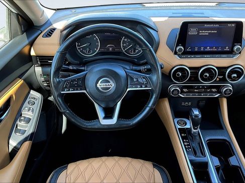 Used 2023 Nissan Sentra SV w/ SV Premium Package image 5