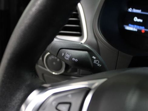 Used 2024 Ford Edge SEL image 38