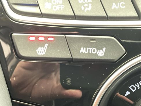 Used 2025 Acura RDX SH-AWD w/ Technology Package image 22