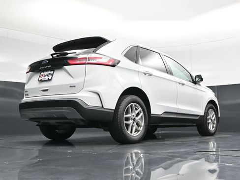 Certified 2024 Ford Edge SEL w/ Convenience Package AWD/4WD image 43