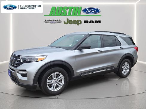 Certified 2024 Ford Explorer XLT w/ Equipment Group 202A AWD/4WD image 1