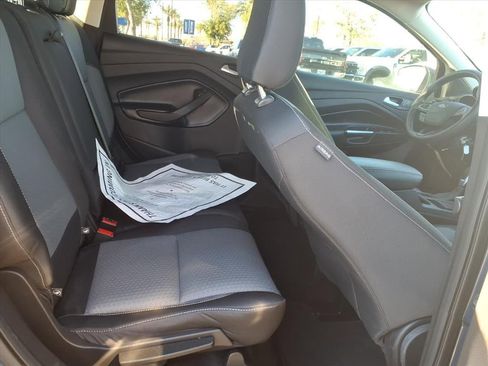 Used 2018 Ford Escape SE image 14