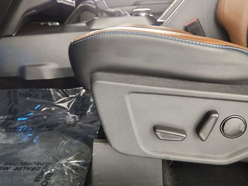 New 2024 Ford Bronco Outer Banks w/ Sasquatch Package image 27