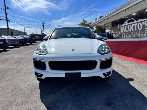 Used 2015 Porsche Cayenne S w/ Infotainment Bose Package image 2