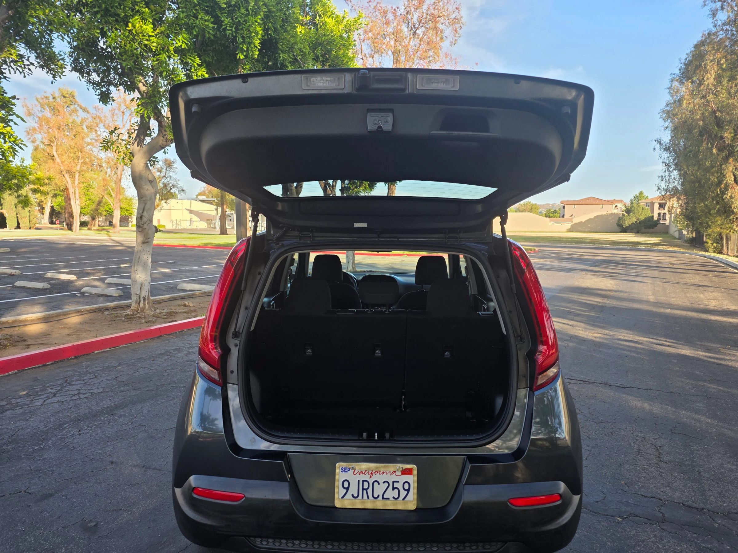 Used 2020 Kia Soul S FWD image 13