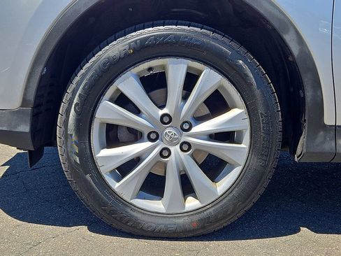 Used 2014 Toyota RAV4 Limited w/ Technology Package AWD/4WD image 9