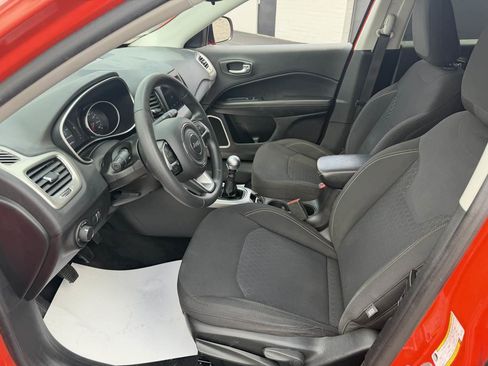 Used 2019 Jeep Compass Sport FWD image 11