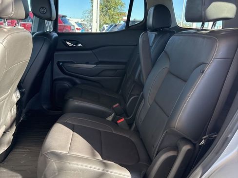 Used 2020 GMC Acadia SLT image 20