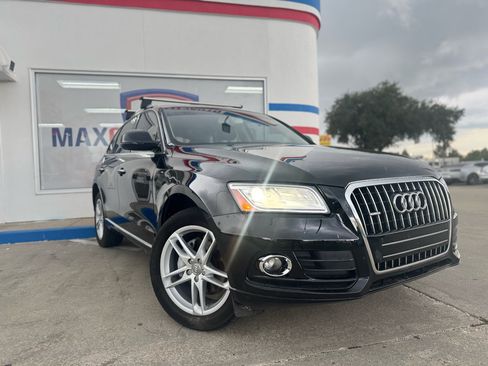 Used 2017 Audi Q5 2.0T Premium Plus w/ Technology Package image 6