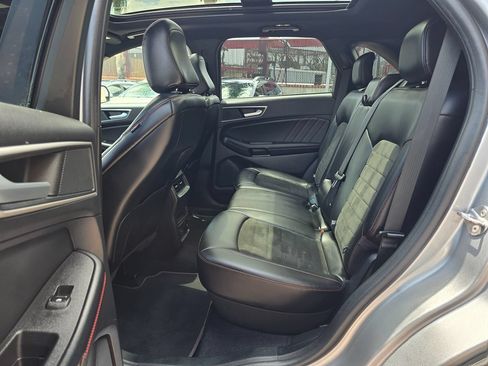 Used 2021 Ford Edge ST-Line w/ Class II Trailer Tow Package AWD/4WD image 25