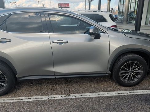 Used 2024 Lexus NX 250 FWD image 12