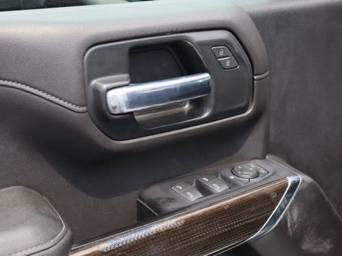 Used 2022 Chevrolet Silverado 2500 LT AWD/4WD image 20