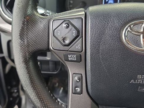 Used 2016 Toyota Tacoma TRD Sport w/ Towing Package AWD/4WD image 16