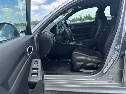 Used 2023 Honda Civic Sport image 22