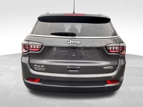 Used 2024 Jeep Compass Latitude AWD/4WD image 6