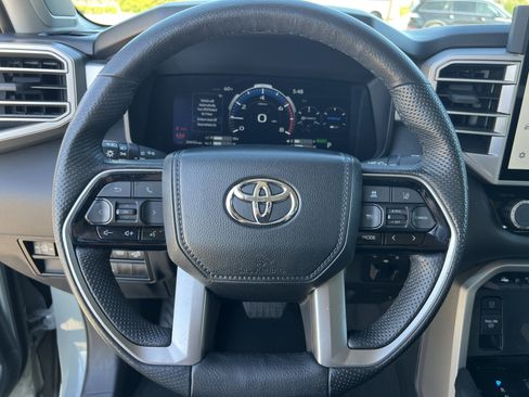 Used 2024 Toyota Tundra Limited image 19