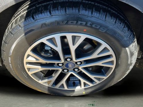 Used 2020 Ford Escape SEL image 14