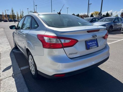 Used 2012 Ford Focus SE FWD image 5