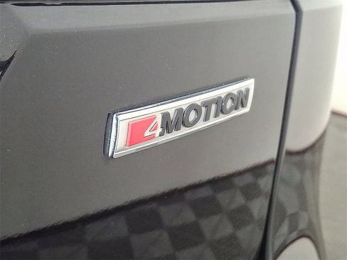 Used 2021 Volkswagen Atlas SE image 33