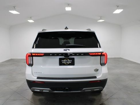 New 2026 Ford Explorer Active image 7