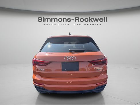 Used 2025 Audi Q3 2.0T Premium AWD/4WD image 3
