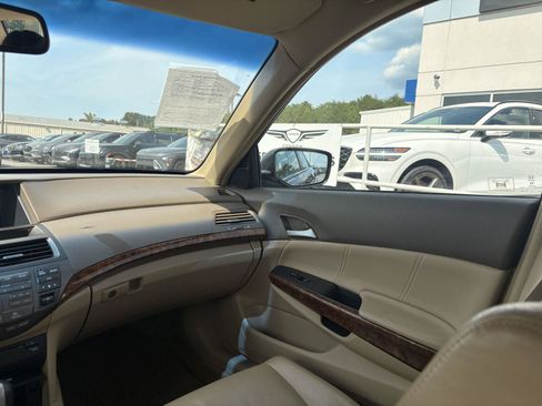 Used 2009 Honda Accord EX-L image 28