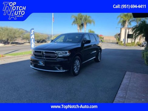 Used 2019 Dodge Durango SXT w/ 3rd Row Seating Group image 1