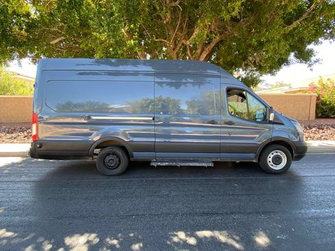 Used 2019 Ford Transit 250 148 High Roof Extended RWD image 6