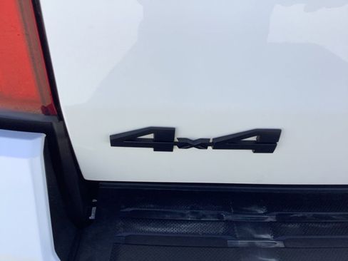 Used 2024 Toyota Tacoma TRD Off-Road image 9