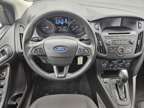 Used 2016 Ford Focus SE image 14