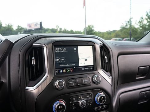 Used 2020 GMC Sierra 2500 Denali w/ Denali Ultimate Package AWD/4WD image 24