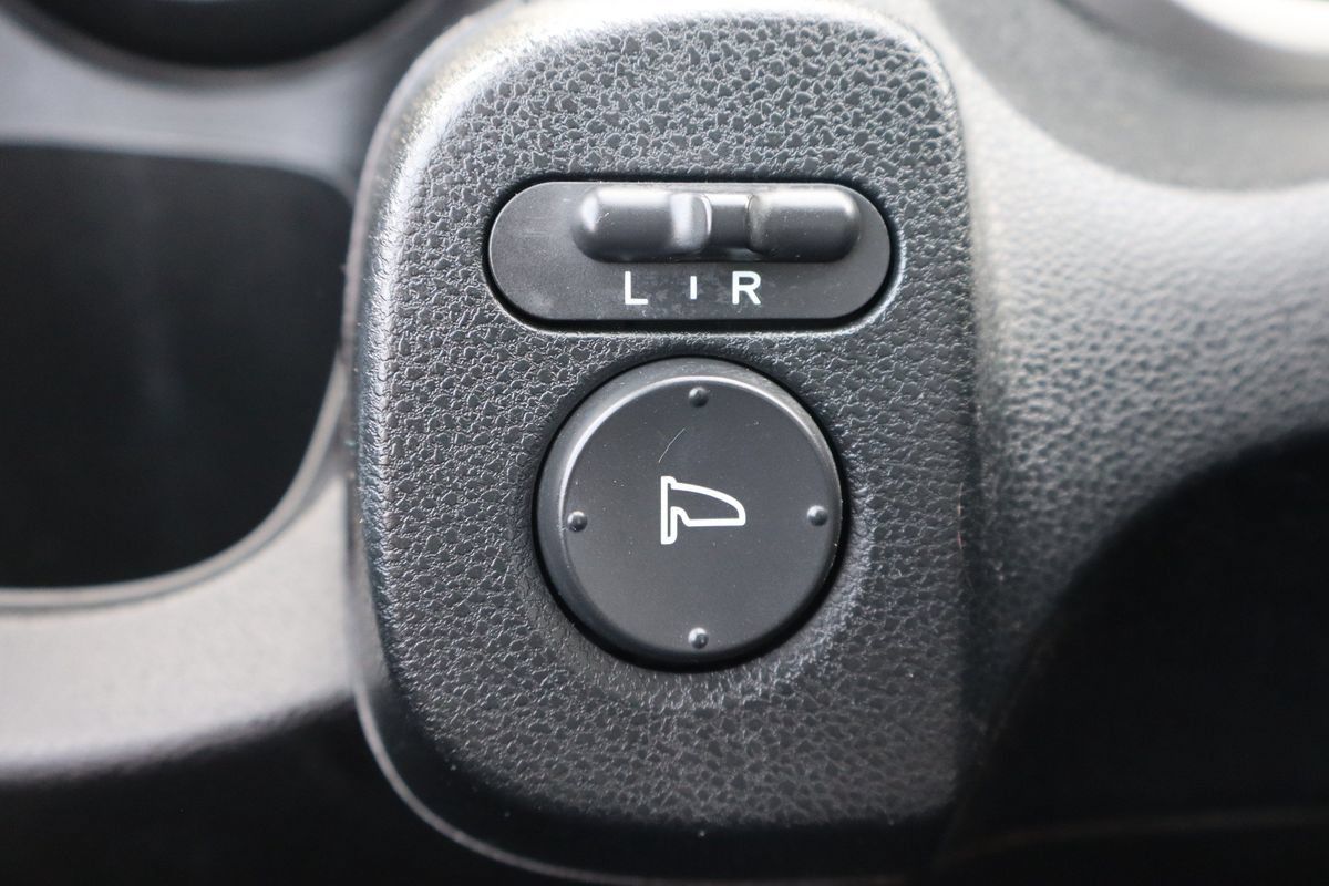Used 2010 Honda Fit Sport image 28