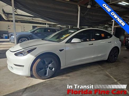 Used 2021 Tesla Model 3 Standard Range Plus RWD image 2