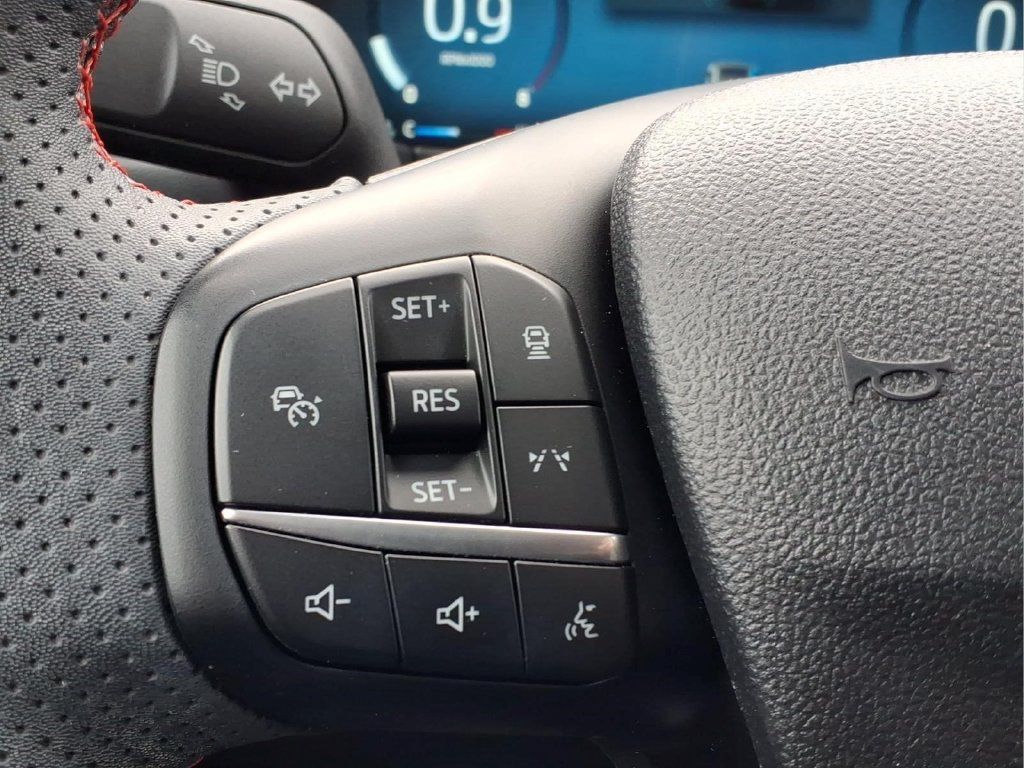 Used 2023 Ford Escape ST-Line Elite w/ Premium Technology Package AWD/4WD image 25