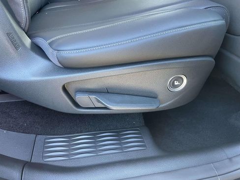 New 2026 Genesis GV80 2.5T Advanced image 28