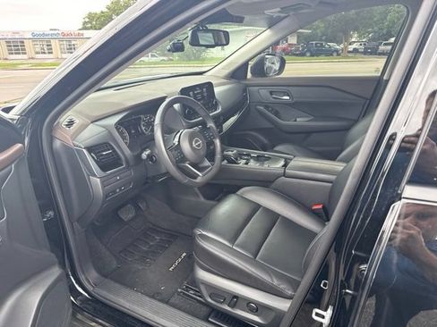 Used 2023 Nissan Rogue SL w/ SL Premium Package FWD image 29