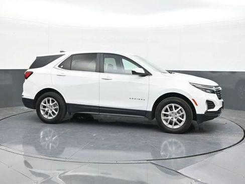 Used 2024 Chevrolet Equinox LT image 18