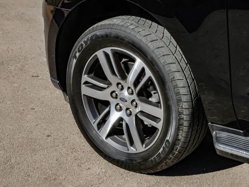 Used 2022 Ford Expedition Max Limited image 61