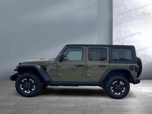 Used 2025 Jeep Wrangler Unlimited Rubicon image 3