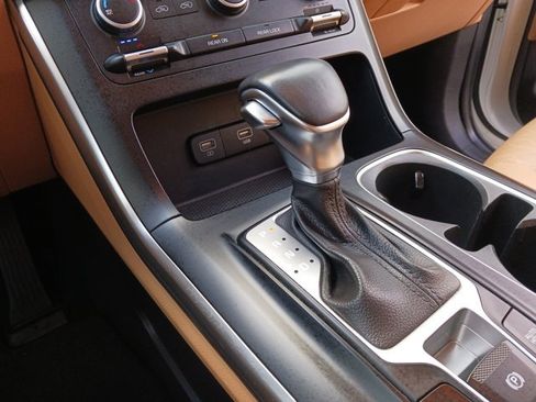 Certified 2024 Kia Carnival LX image 23