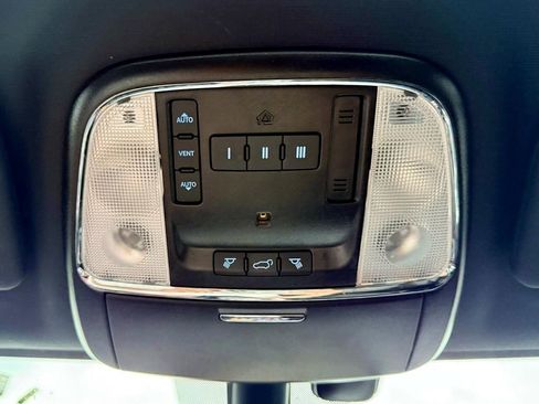 Used 2021 Jeep Grand Cherokee Limited image 18