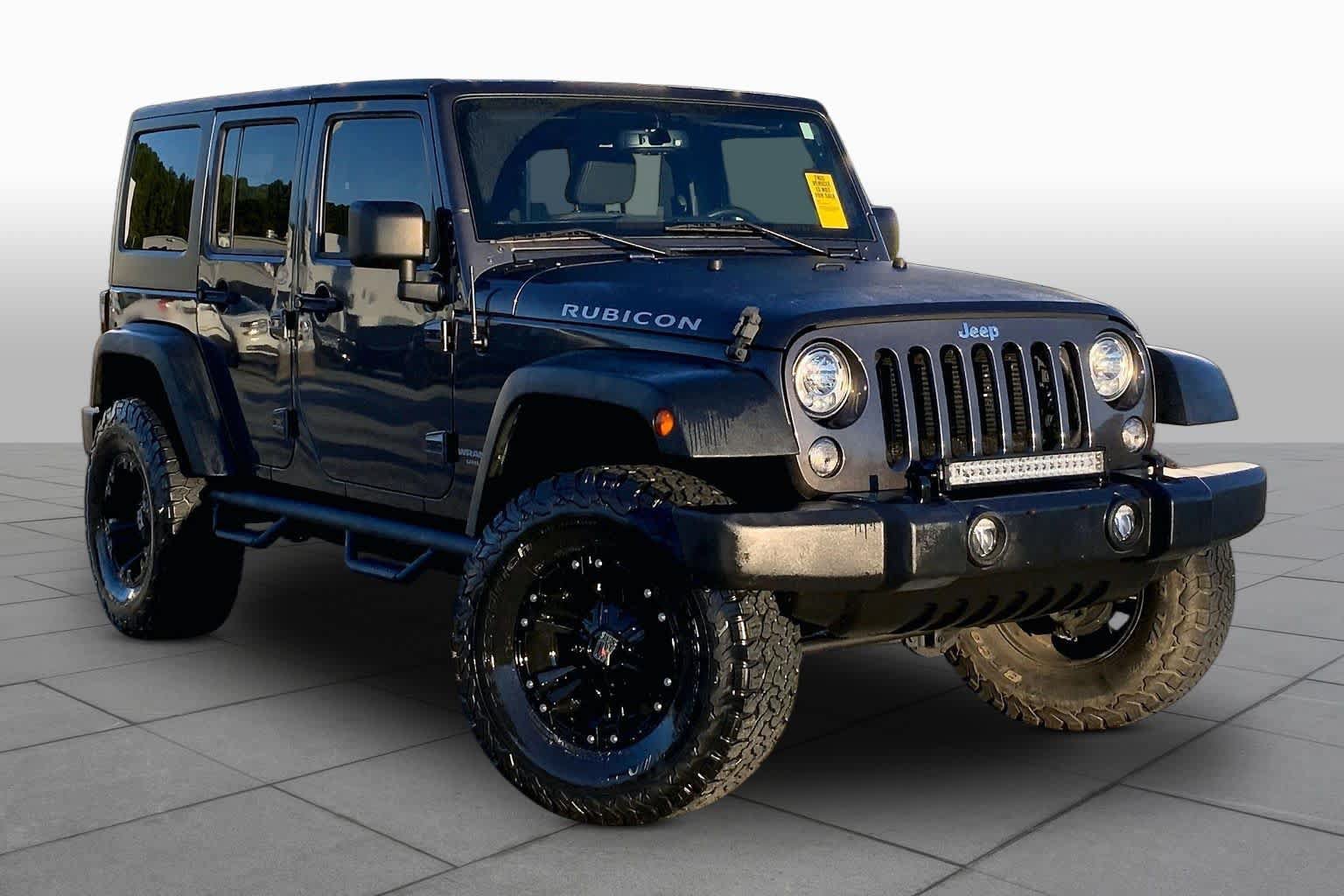 Used 2017 Jeep Wrangler Unlimited Rubicon AWD/4WD image 3