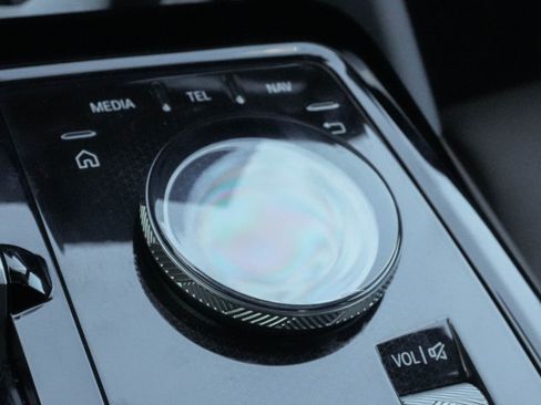 Certified 2026 BMW 530i image 27